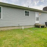 Quaint Erie Home With Smart Tvs And Yard 3 Mi To Lake