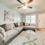 Quaint Erie Home With Smart Tvs And Yard 3 Mi To Lake